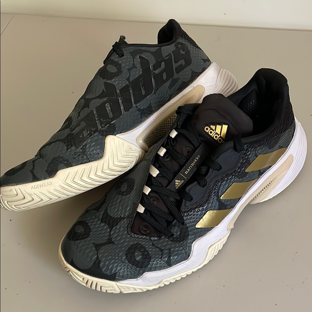 Adidas Court Barricade Marimekko Tennis Shoe women’s size 8.5 black gold